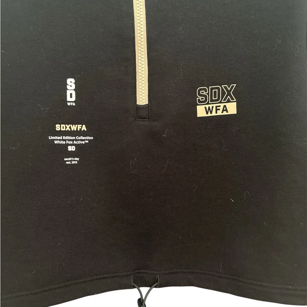 SARAH'S DAY X WHITE FOX UNDERCARD
CROPPED SWEATER BLACK - Image 2