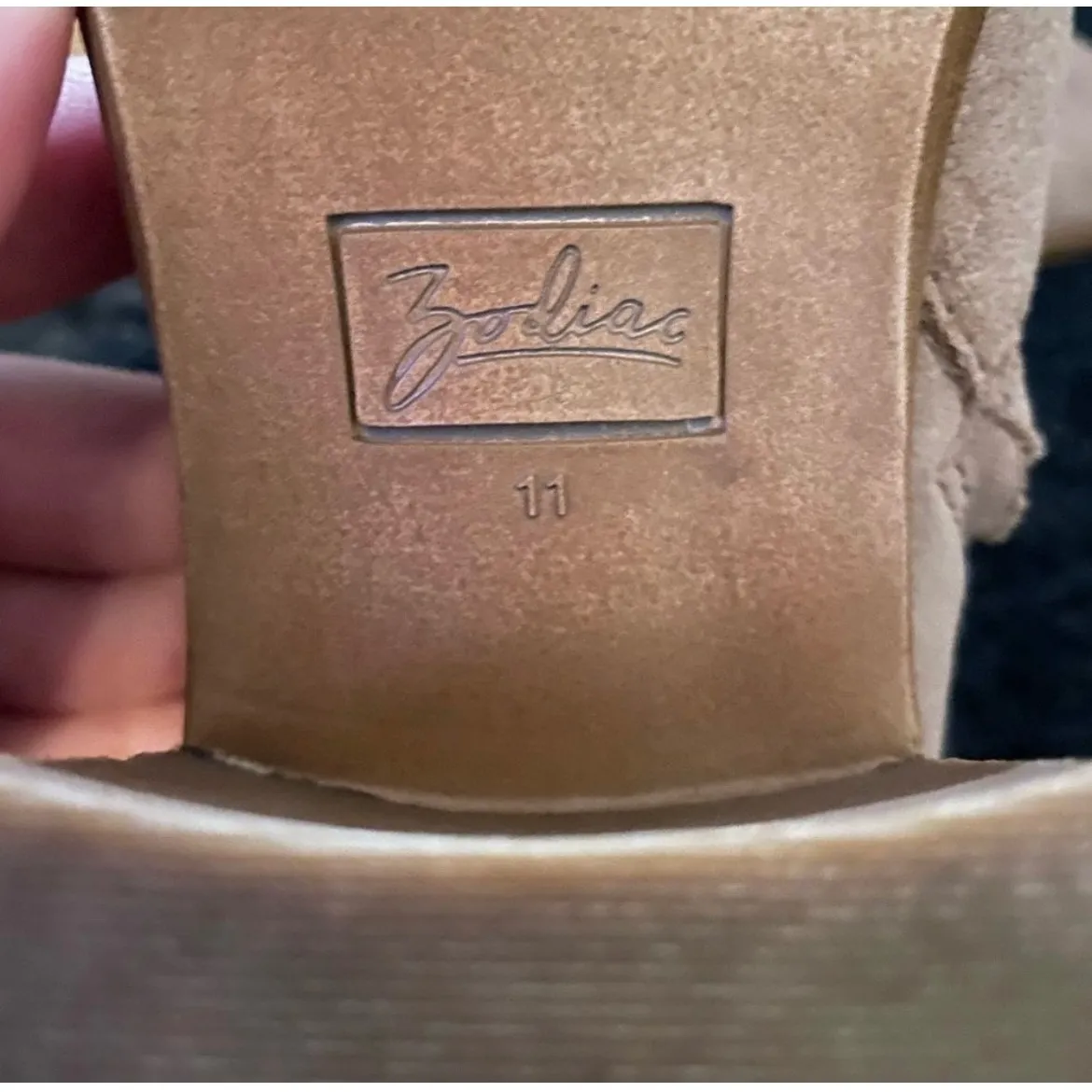 Zodiac‎ Tan Suede V Cut Block Heel Ankle Boots Size 11 - Image 3