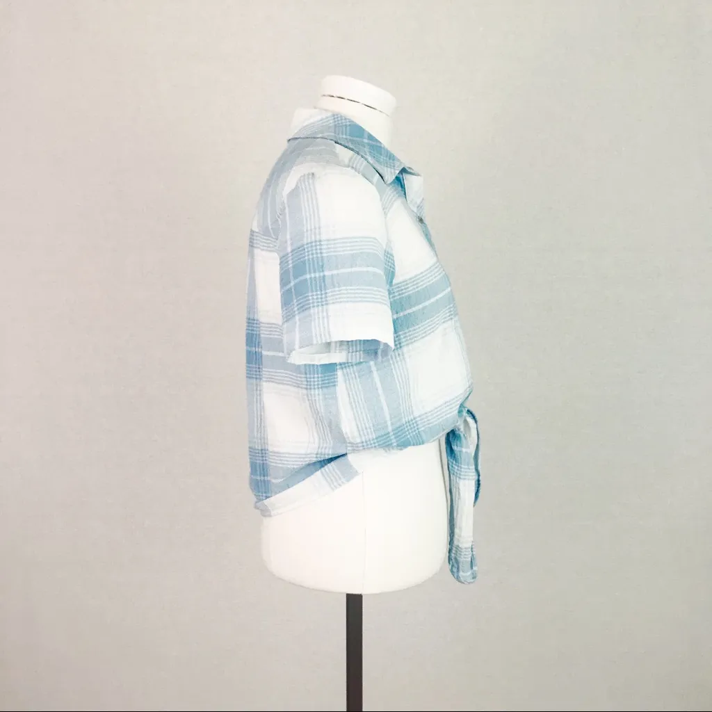 Universal Thread Tie-Hem Plaid Top in Blue | Size XS - Image 7