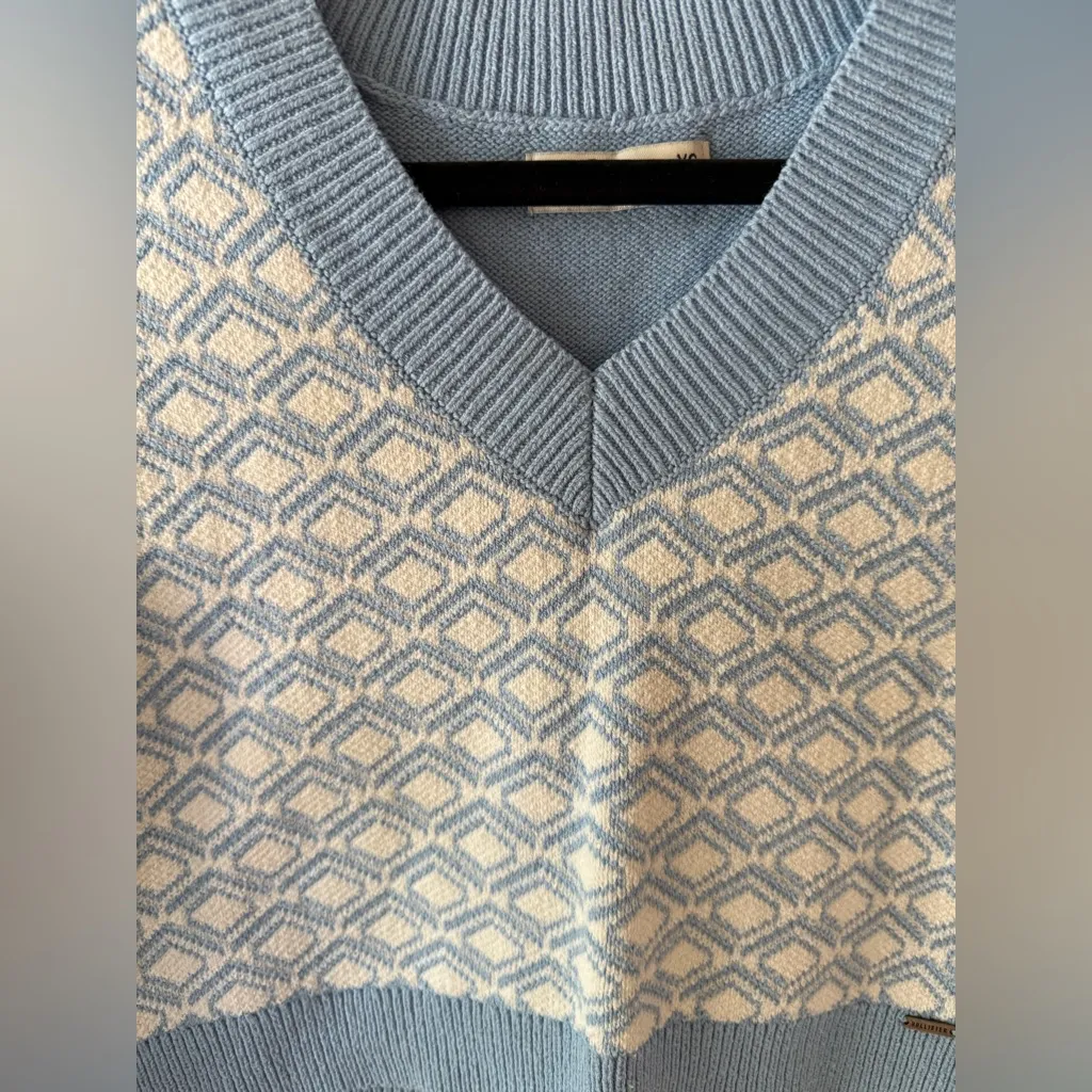 Hollister California Blue And White Sweater V-Neck Vest XS NWOT - Image 4