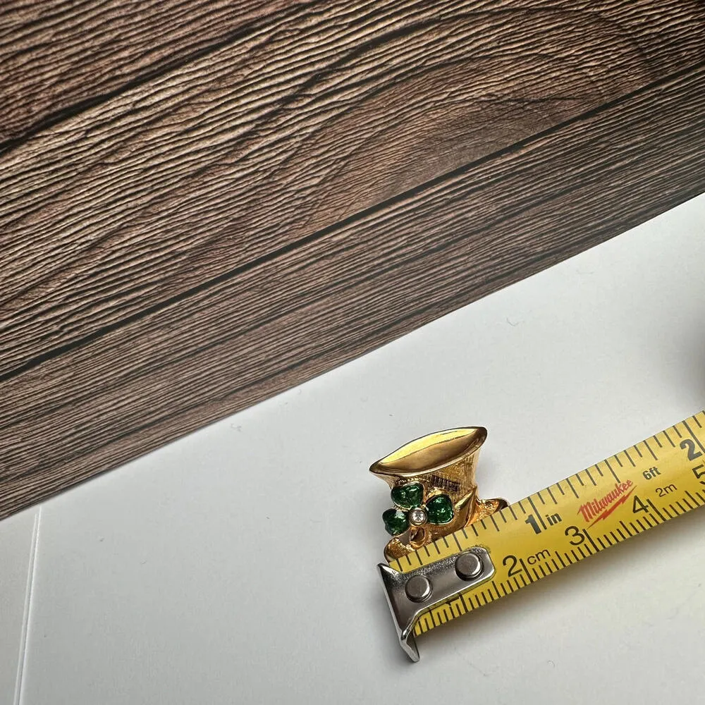 Avon Shamrock Clover Top Hat Enamel Rhinestone Lapel Pin Gold Tone St. Patrick’s - Image 4