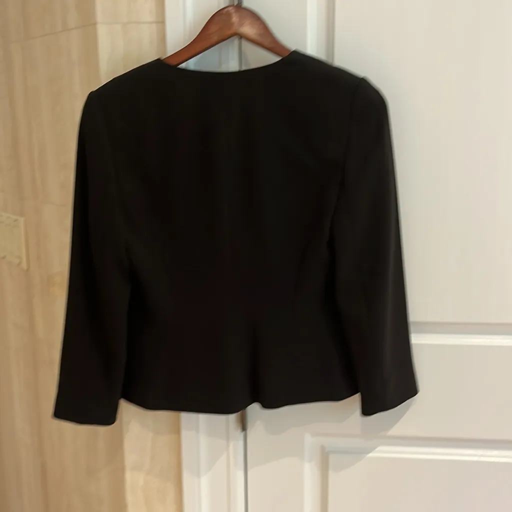 Aritzia Black Women's Jacket - Image 2