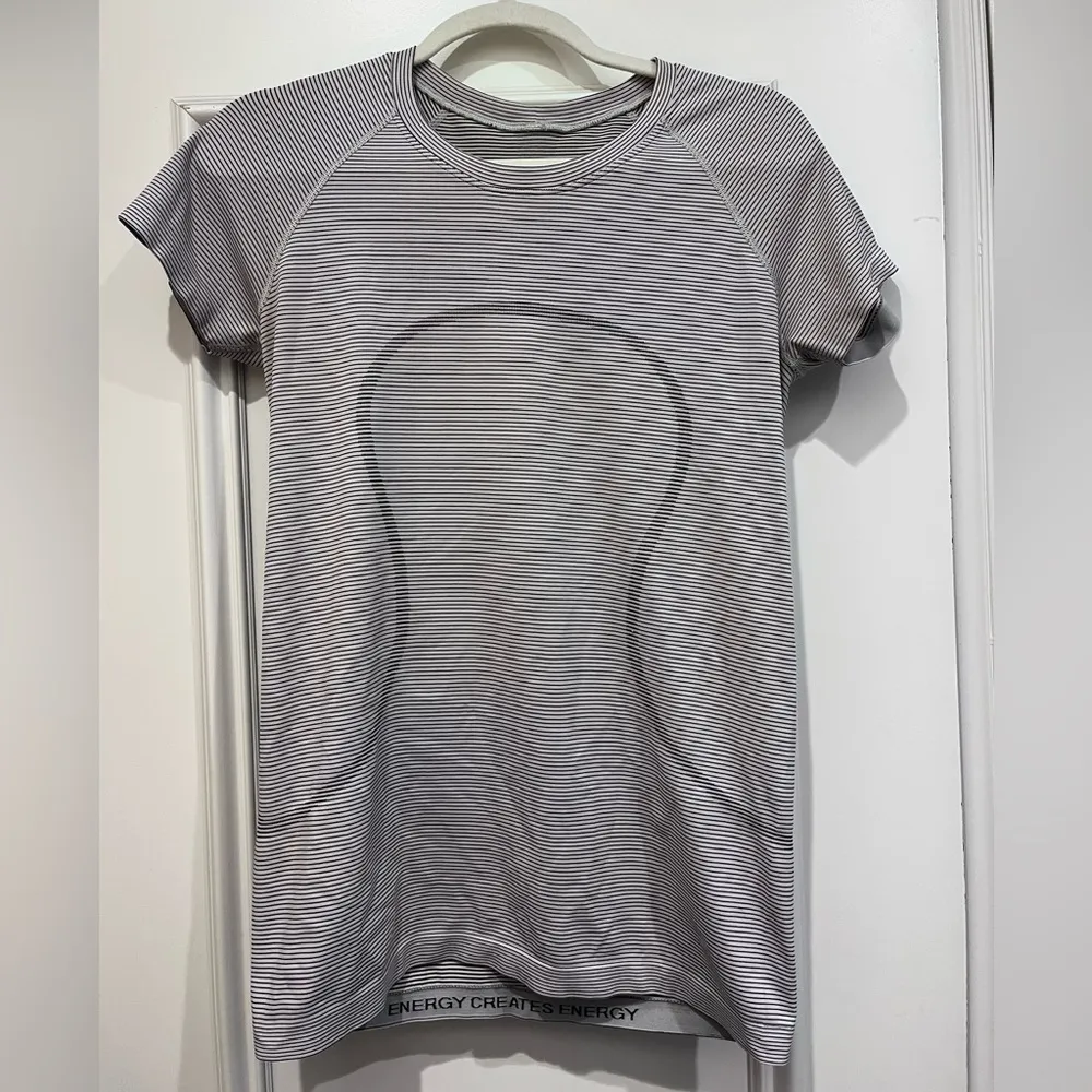Lululemon  Swiftly Tech Short Sleeve 2.0
Tempo Stripe White / Black
Size 10 - Image 6