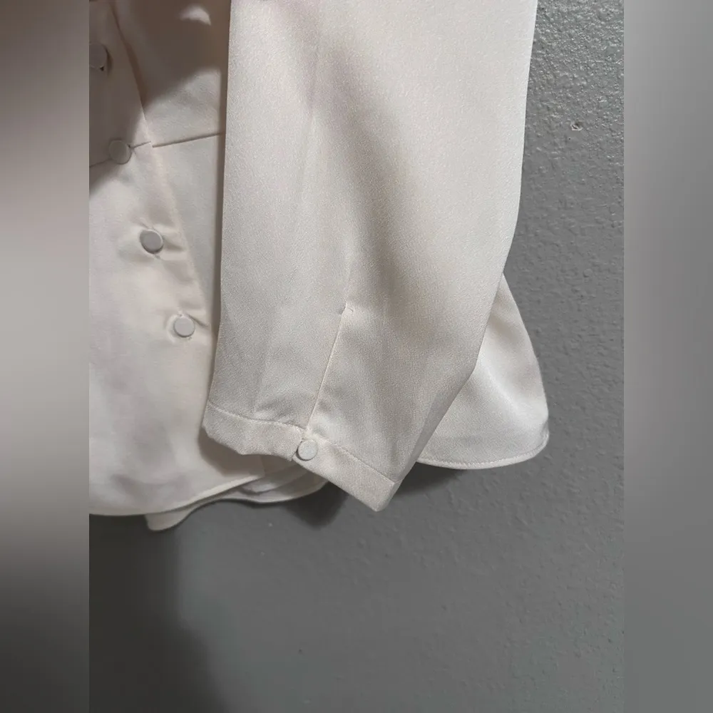 New with tags J crew Long-sleeve peplum top in satin-crepe Elegant Button-Up - Image 8