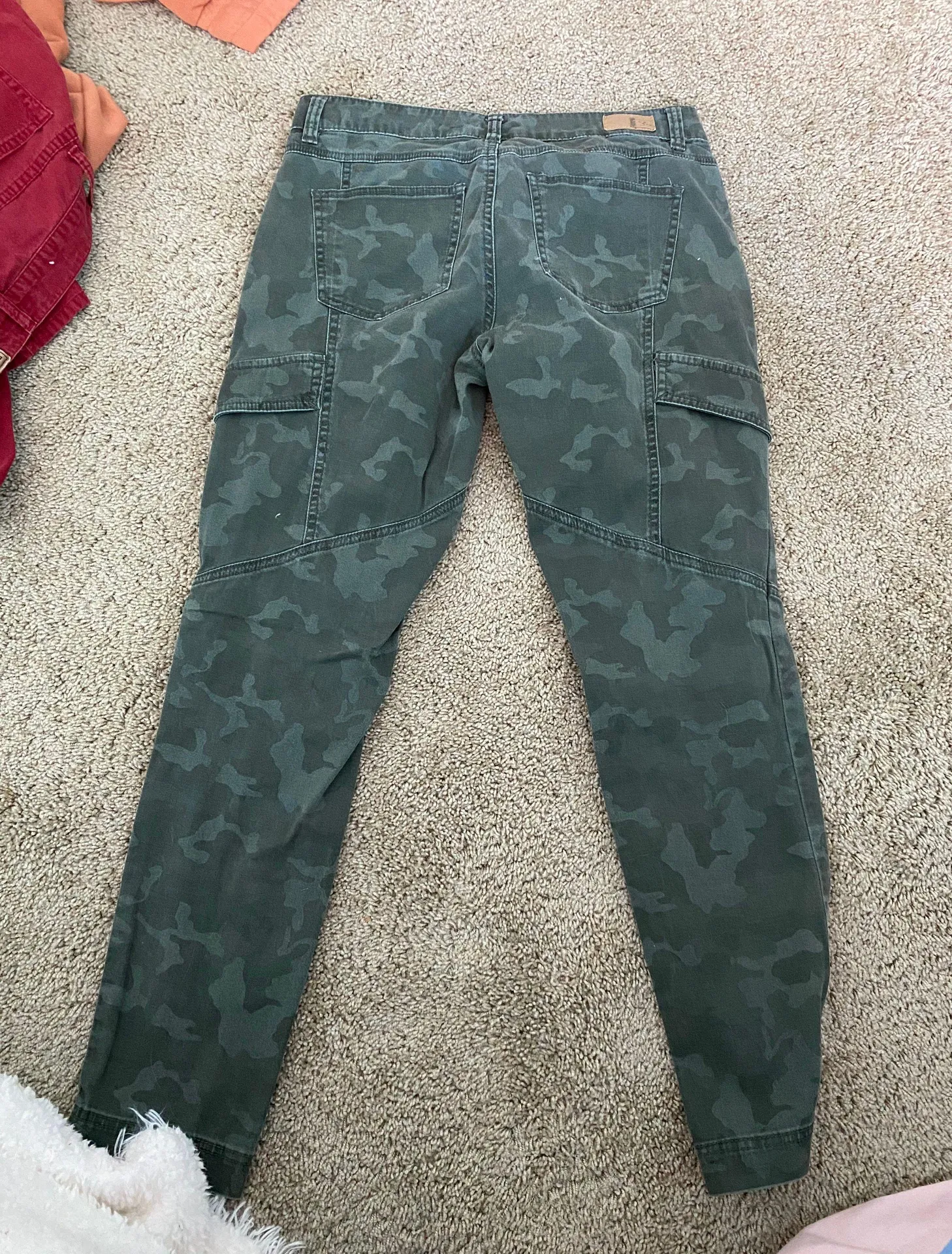 Camo Cargo pants Green Size 6 - Image 2