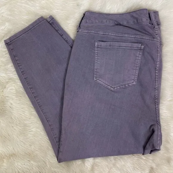 Torrid‎ High Rise Ultra Skinny Crop Lavender Washed Jeans Size 20 - Image 6