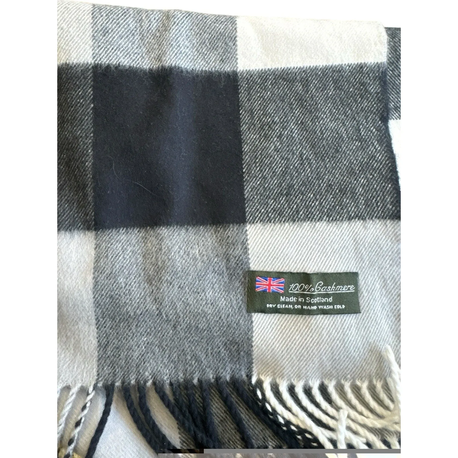 Unisex Black & Gray Checkered 100% Cashmere Fringed Scarf Made in Scotland - Image 6