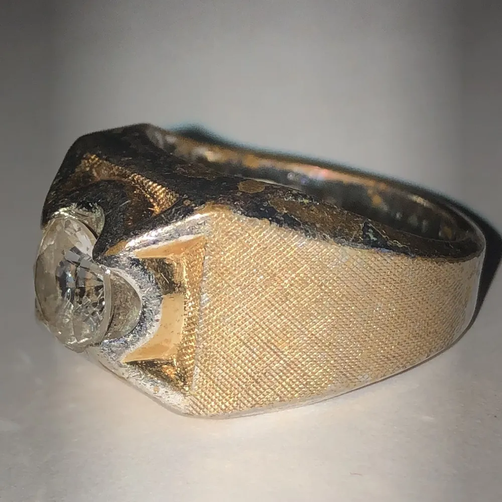 Size 7.5 Vintage Gold Tone CZ Rhinestone Signet Boho Ring - Image 7