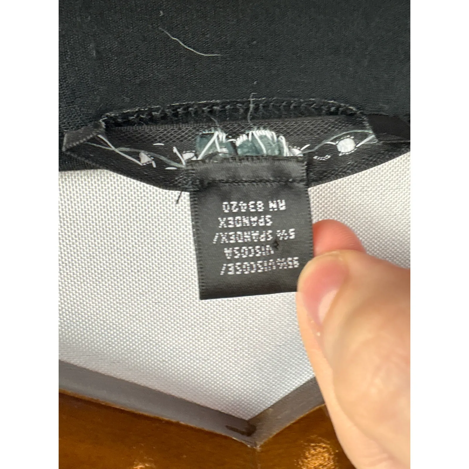 Women’s August Silk XL Black 3/4 Length Sleeve Sweater - Image 5