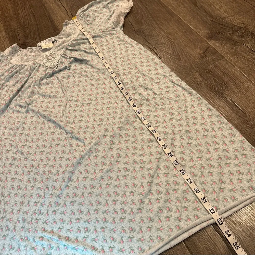 Miss Elaine Nightgown Women’s M Blue Floral Short Sleeve Sleepwear Cottagecore Size M - Image 10