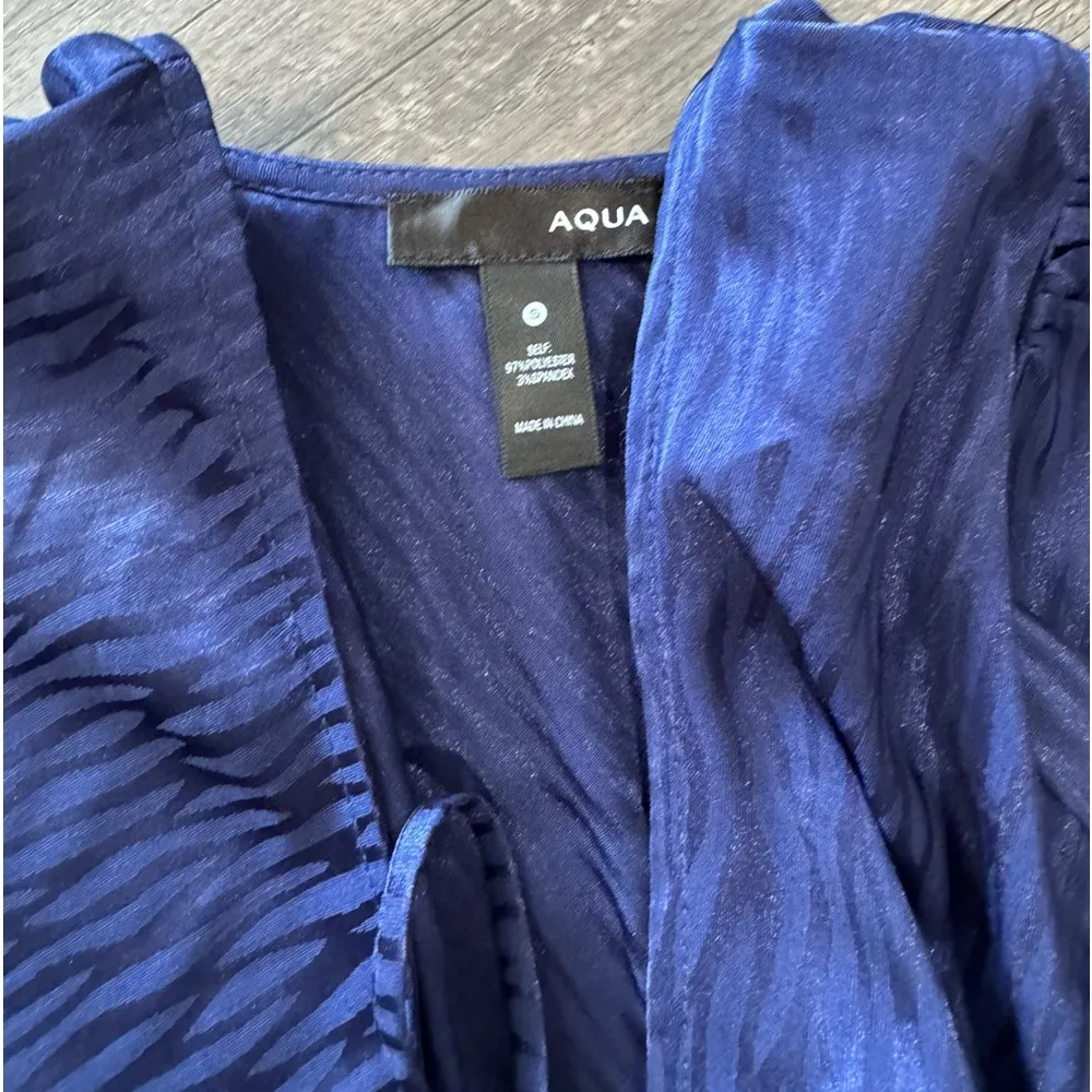 AQUA navy zebra print tie top 🌷 - Image 9