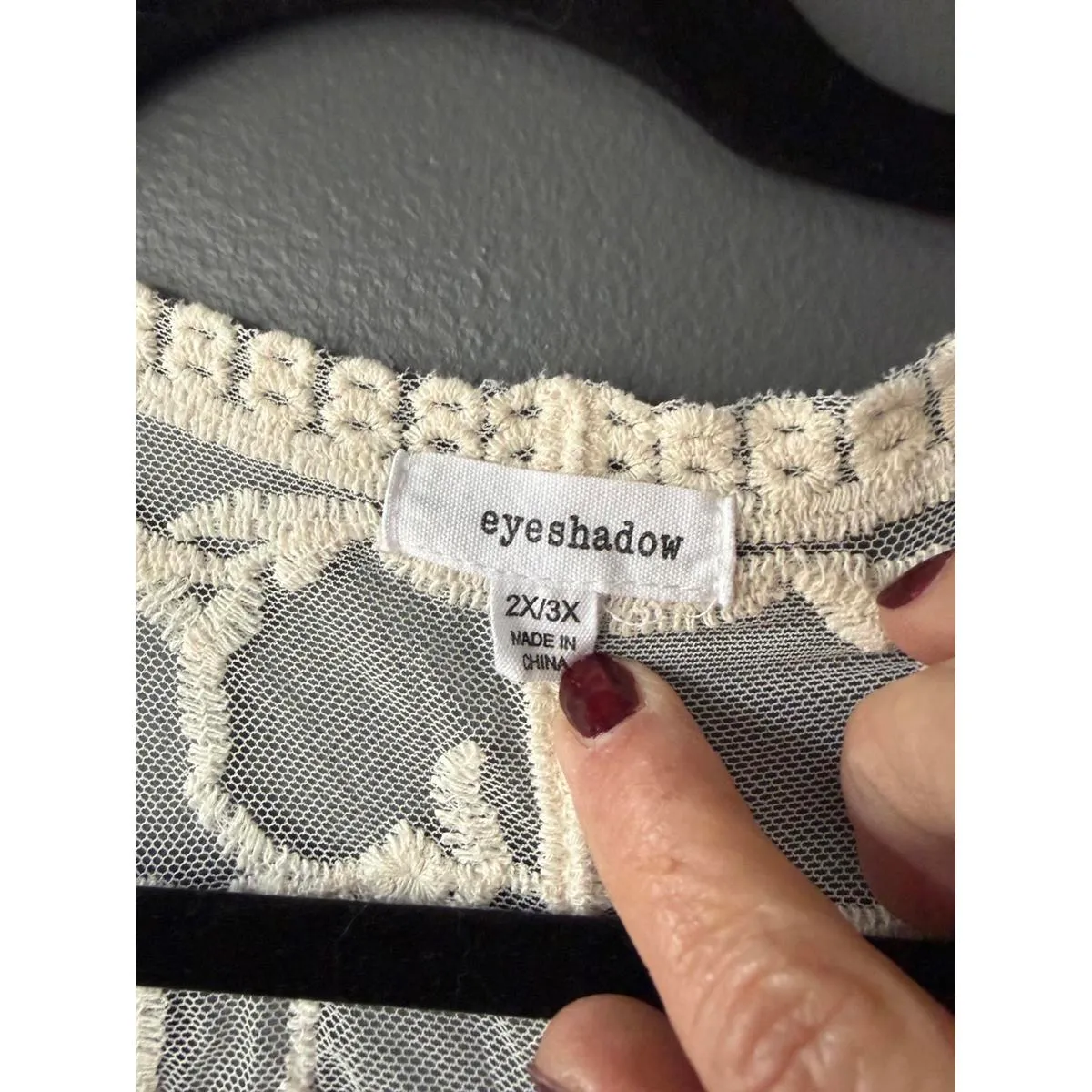 Eyeshadow 2x Ivory Sheer Embroidered Kimono Cardigan - Image 4