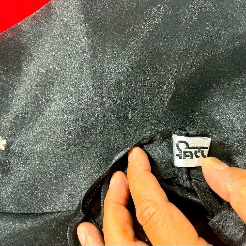 Asian crop shoulder and arm cover with embroidery flowers size S/M Black - Image 12