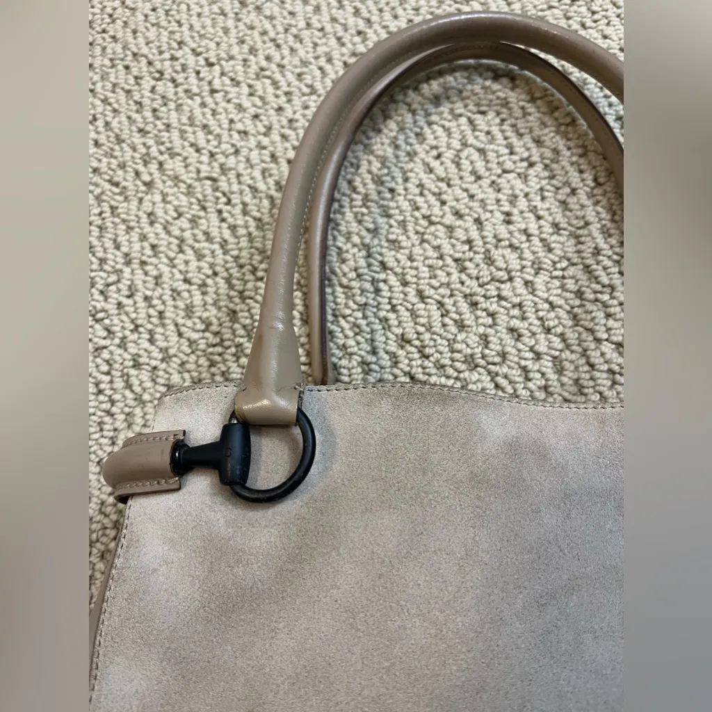 Vintage Beige Gucci Suede Purse - Image 7