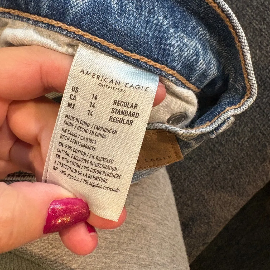 American Eagle Low-Rise Baggy Straight jeans - Image 6