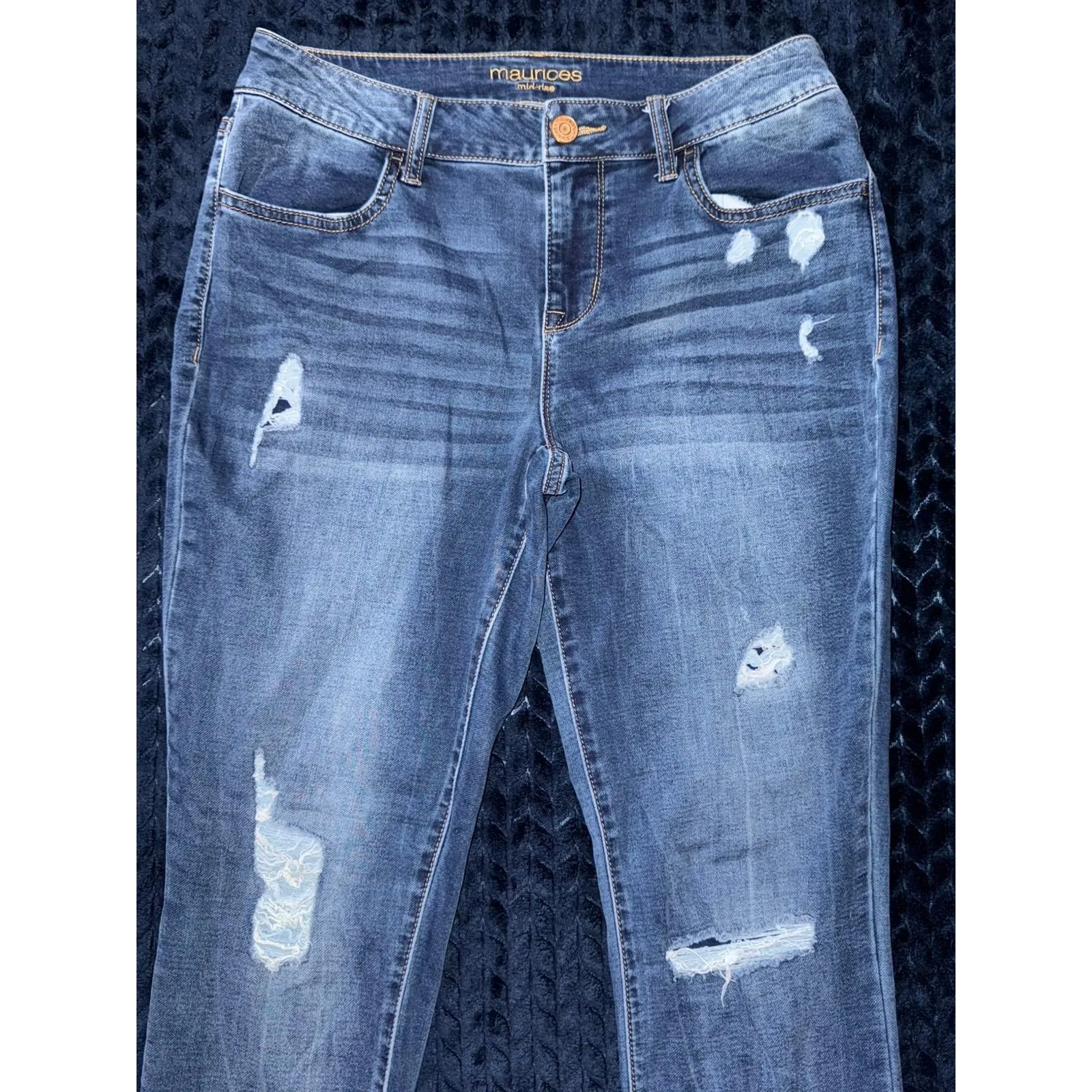 Maurices Mid-Rise Destressed Jeans‎ Distressed Denim Casual Everyday Size M - Image 2