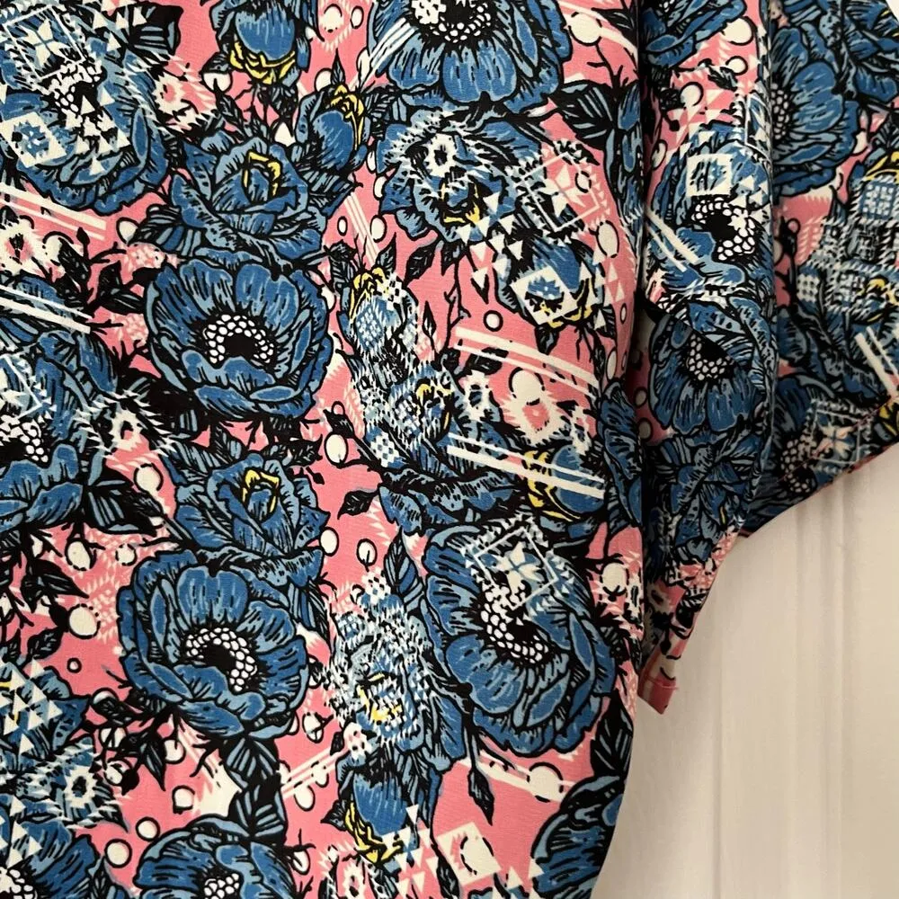 LuLaRoe Top - Size 3 - Image 7