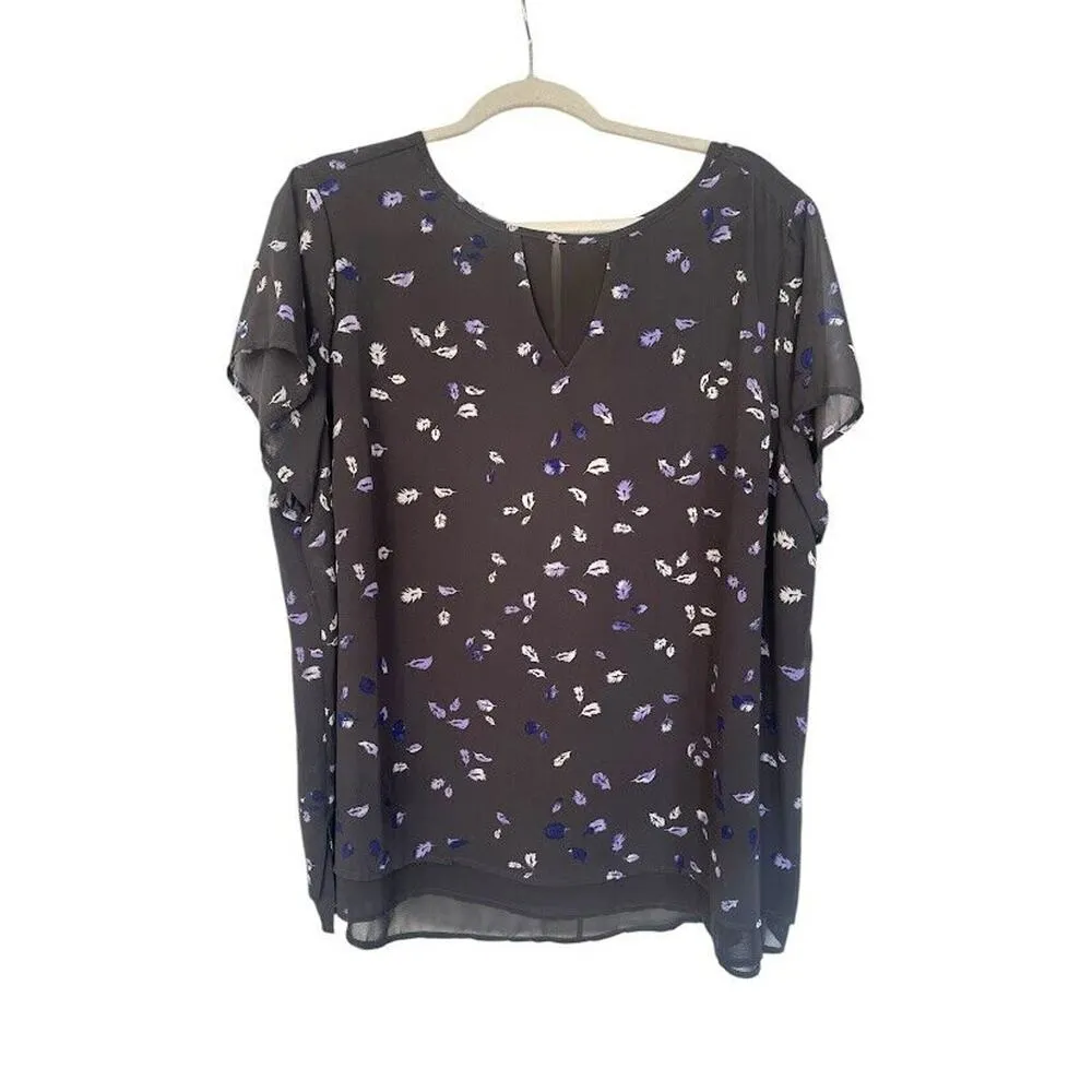 Torrid Top Shirt Women Size 2 2X Grey Feather Chiffon Blouse Short Sleeve Career - Image 2