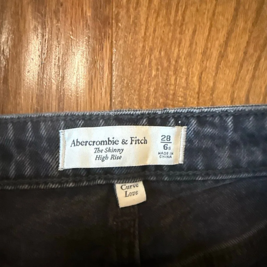 Abercrombie & Fitch curve love huge rise skinny black wash jeans size 28/6 short - Image 5