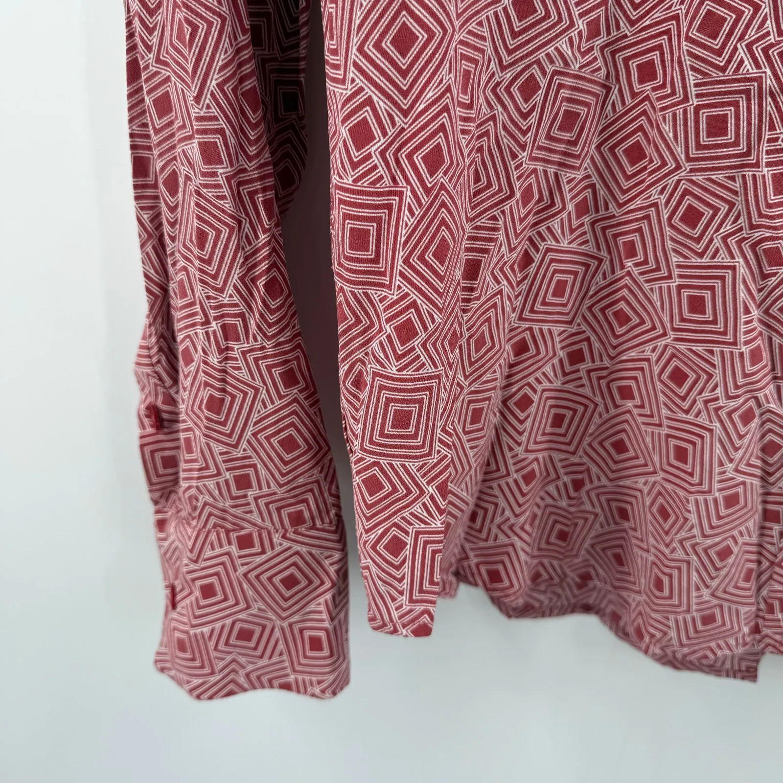 Equipment Button Down Shirt Women's Small NWT 100% Silk Slim Signature Earth Red - Image 10