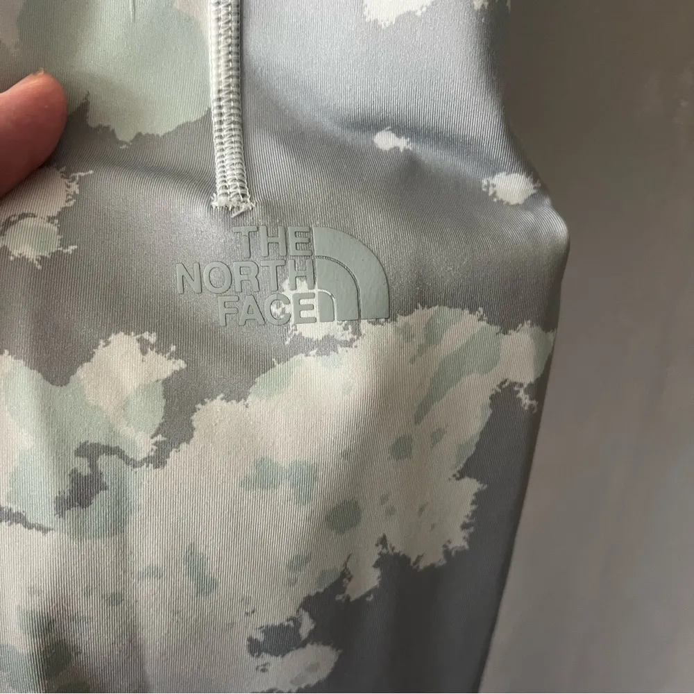 The North Face Camo Motivation High Rise Pocket 7/8 Leggings Size XS - Image 2