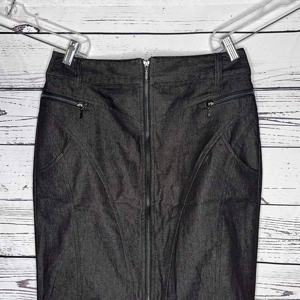 Dalia Collection Size 6 Black 2-Way Zip Front Denim Pencil Skirt - Image 2
