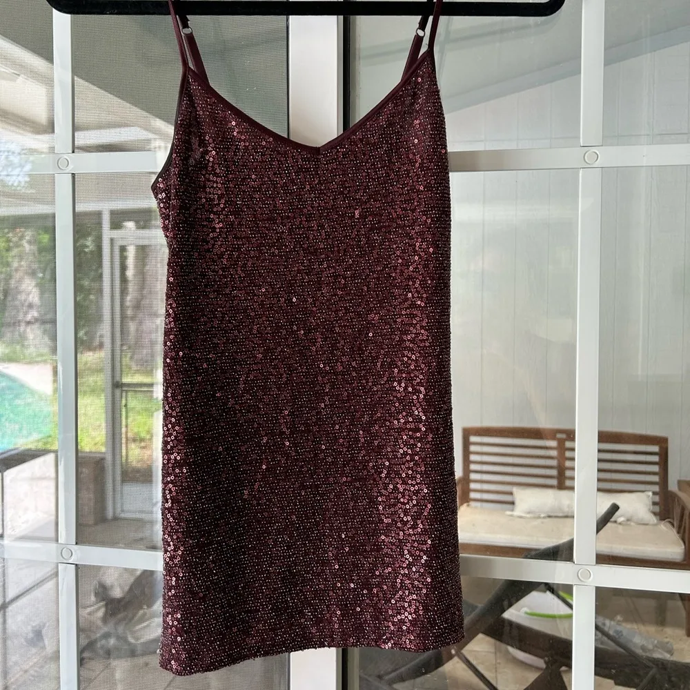 Express maroon burgundy sparkle sequin tank top - Image 9