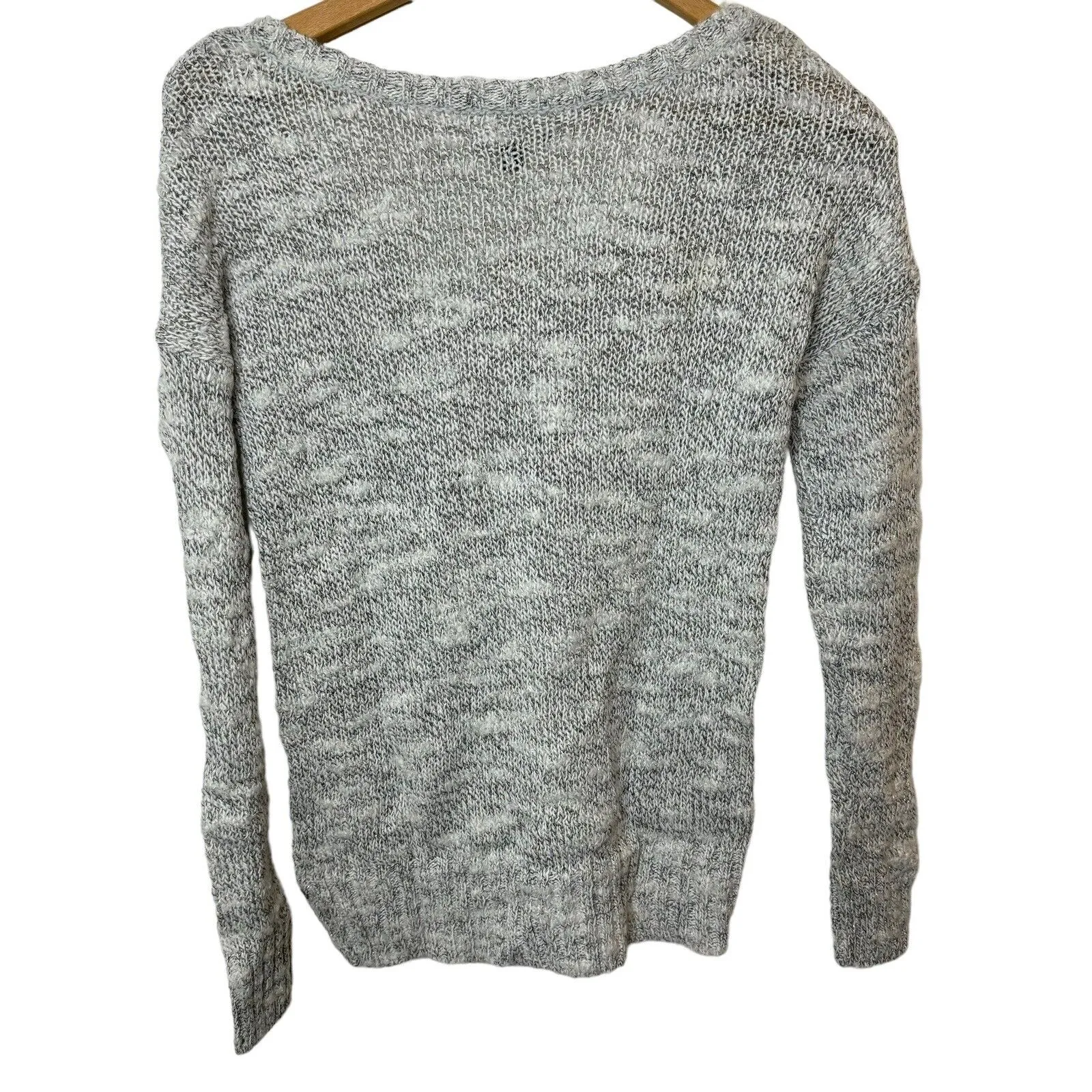 NWT American Eagle White, Silver Metallic V-Neck Pullover Sweater Womens Small - Image 4