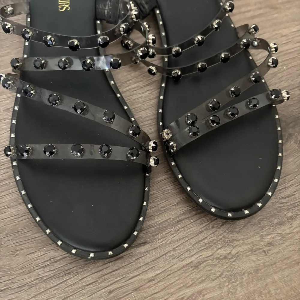 Women’s Slides Sandals Size 12 by Dream pairs - Image 3