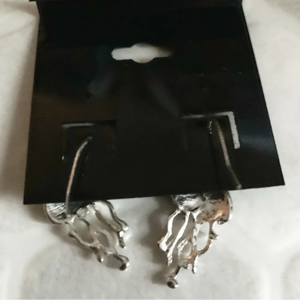 MERMAIDMERCHANT BOUTIQUE Jellyfish Silver & Mother of Pearl Dangle Earring Set - Image 3