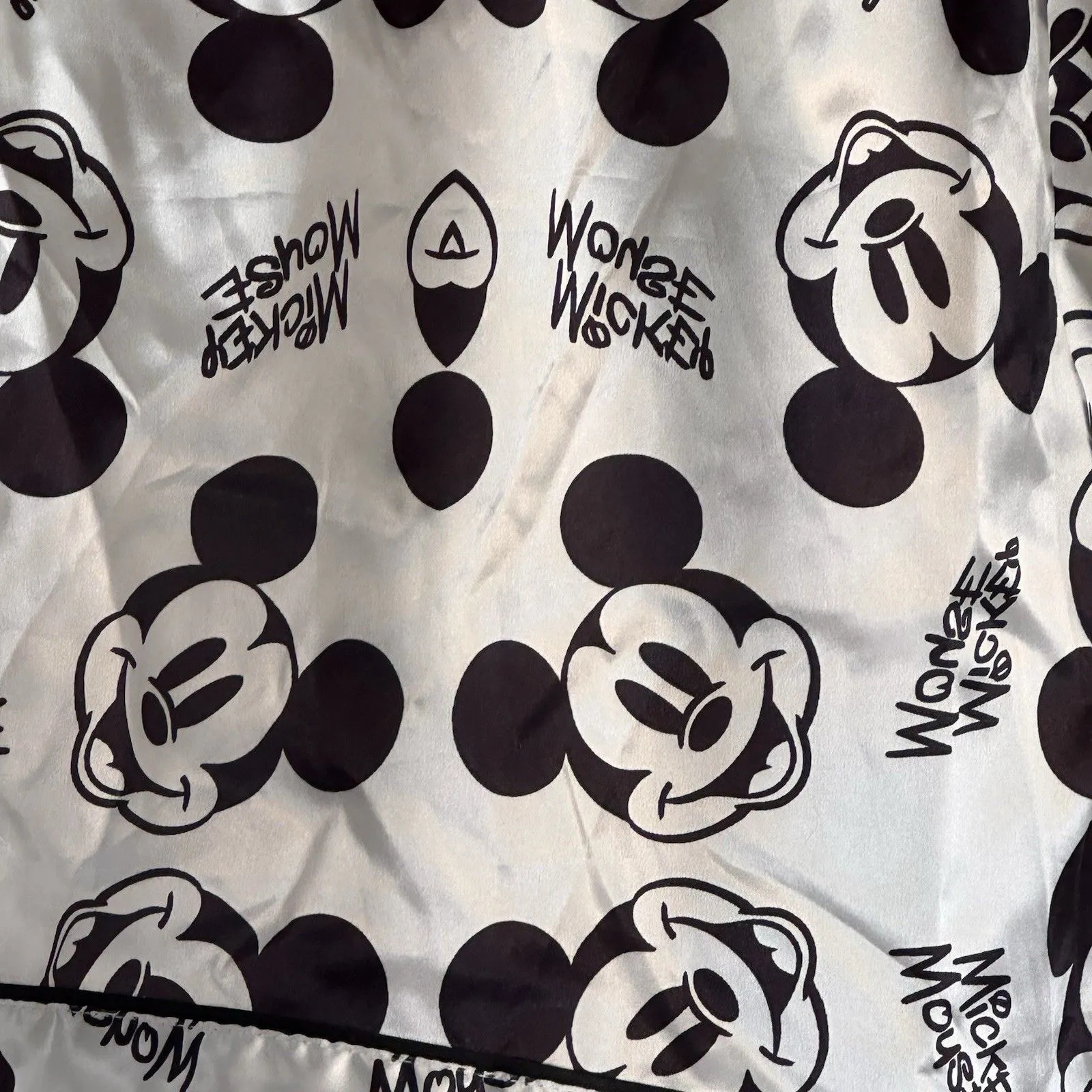 Mickey Mouse Pajama Set Women's Size XL Black/White Shorts andTop Sleepwear White - Image 3