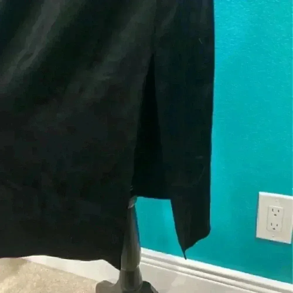 Jill Stuart New with tags  black silky dress in size 4 - Image 5