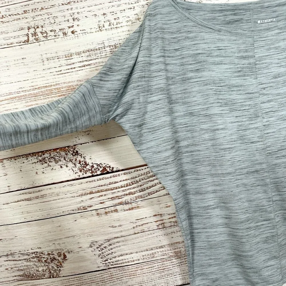 Athleta Essence Light Blue and Gray Flow Top, EUC, Size XS, MSRP $84 - Image 6