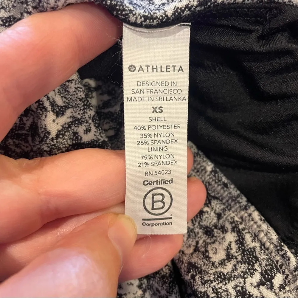 Athleta Exhale Sports Bra - Image 6