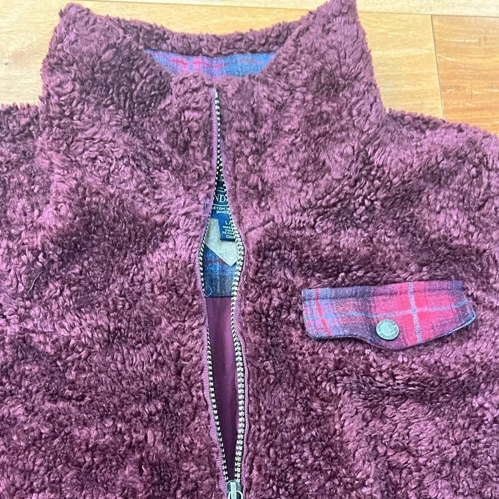 Pendleton Zip Up Burgundy Boucle teddy Fleece Jacket With Plaid Pocket Size L - Image 7