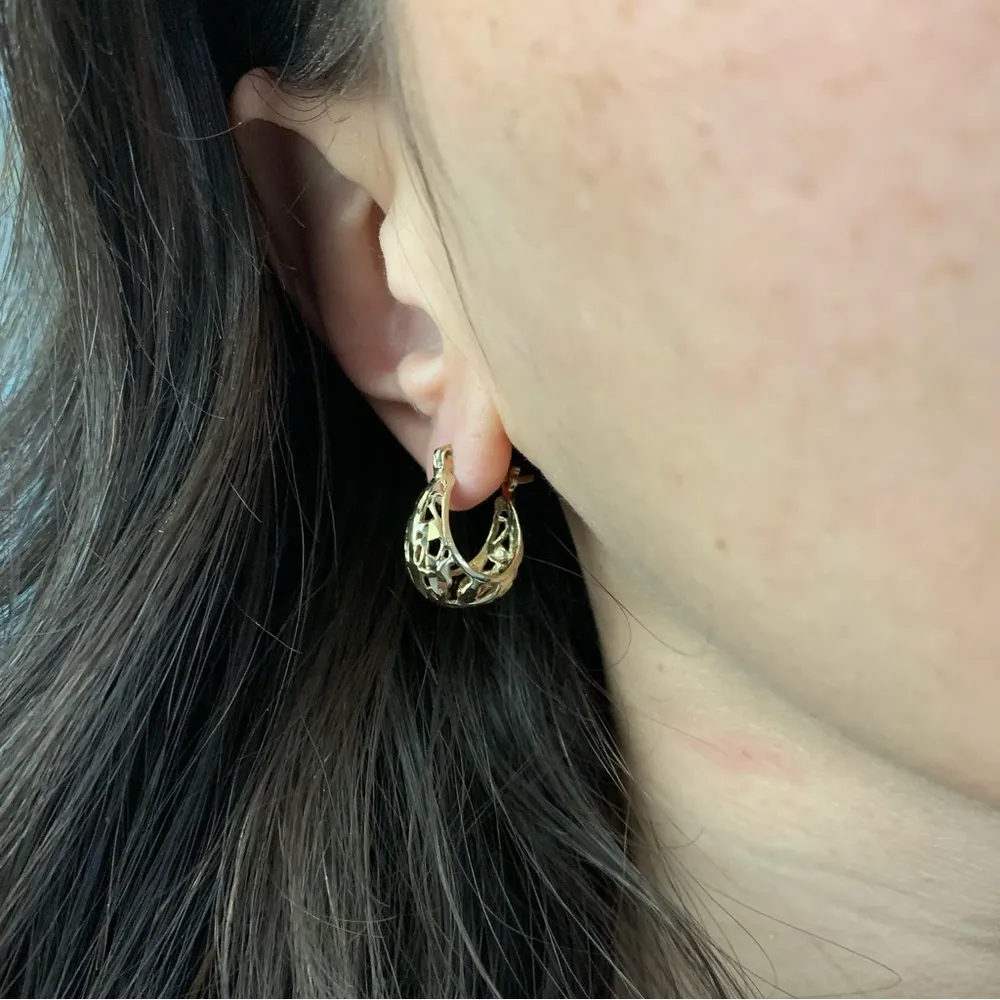 Open work Cutout Gold Over Sterling Silver Hoop Huggie Earrings 925 Turkey - Image 5