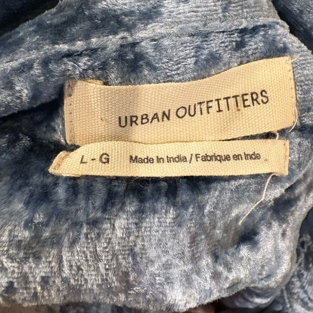 Urban Outfitters Willow shirt cropped top tie-dye long sleeve sz L new NWOT - Image 4