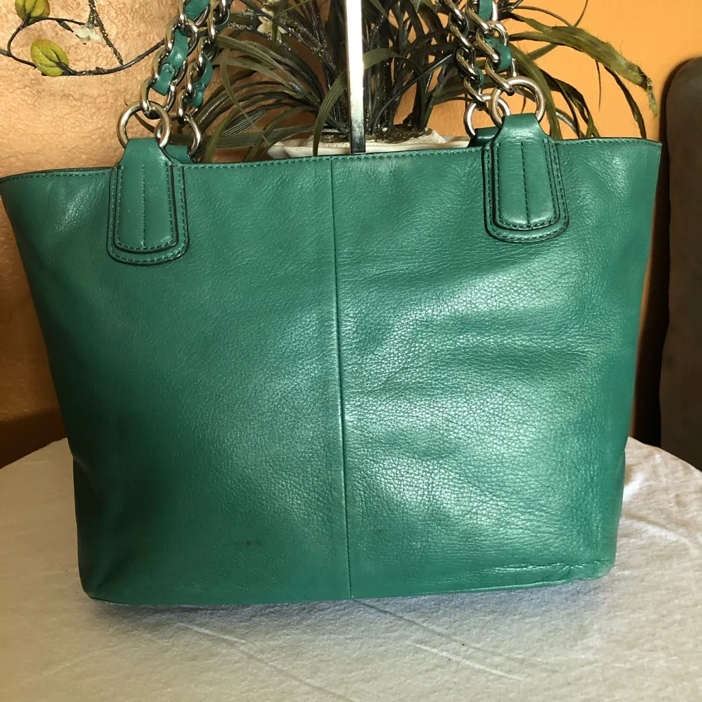 Coach Madison Green Shoulder Bag - Image 2