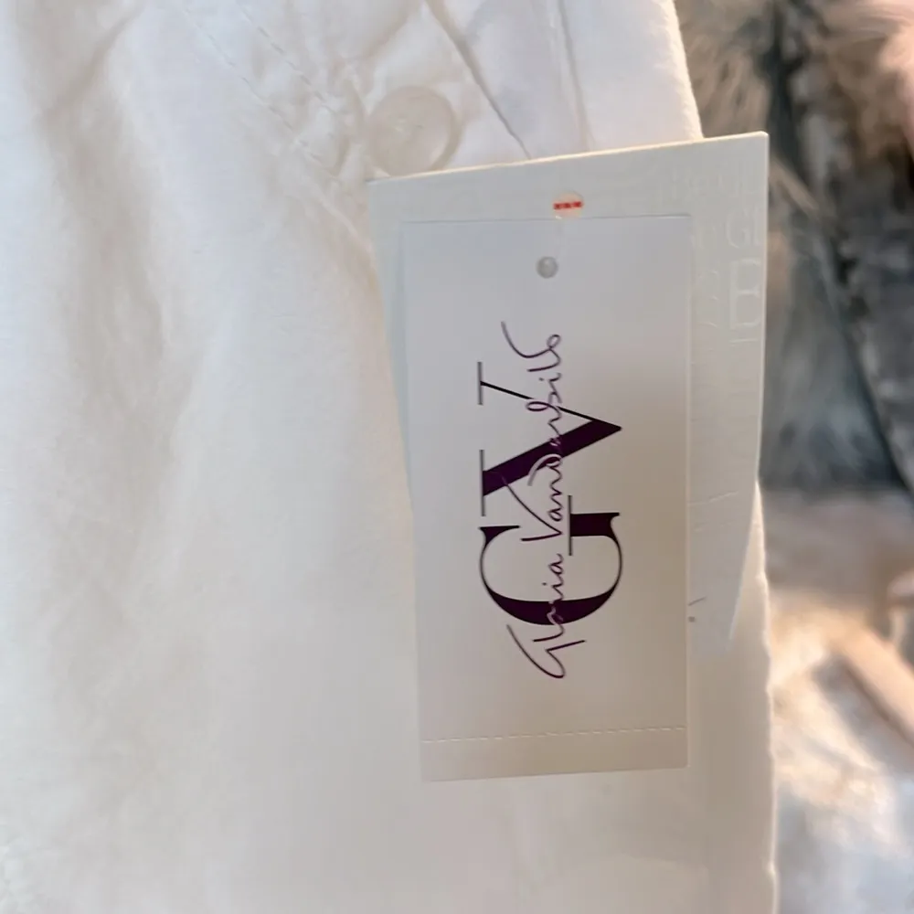 Gloria Vanderbilt White Cotton Capris - Image 7