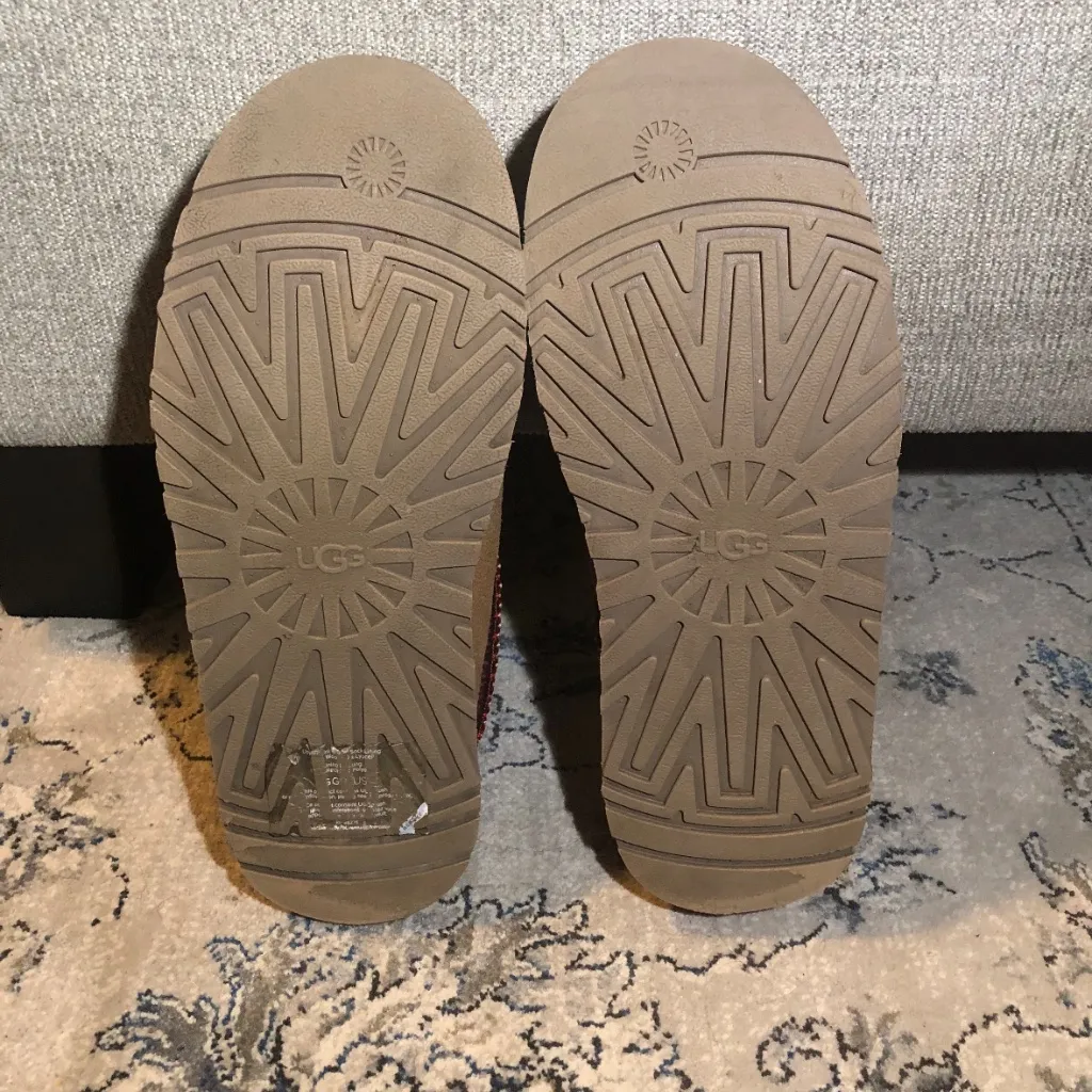 UGG Tazz Platform Slippers Chestnut - Image 10