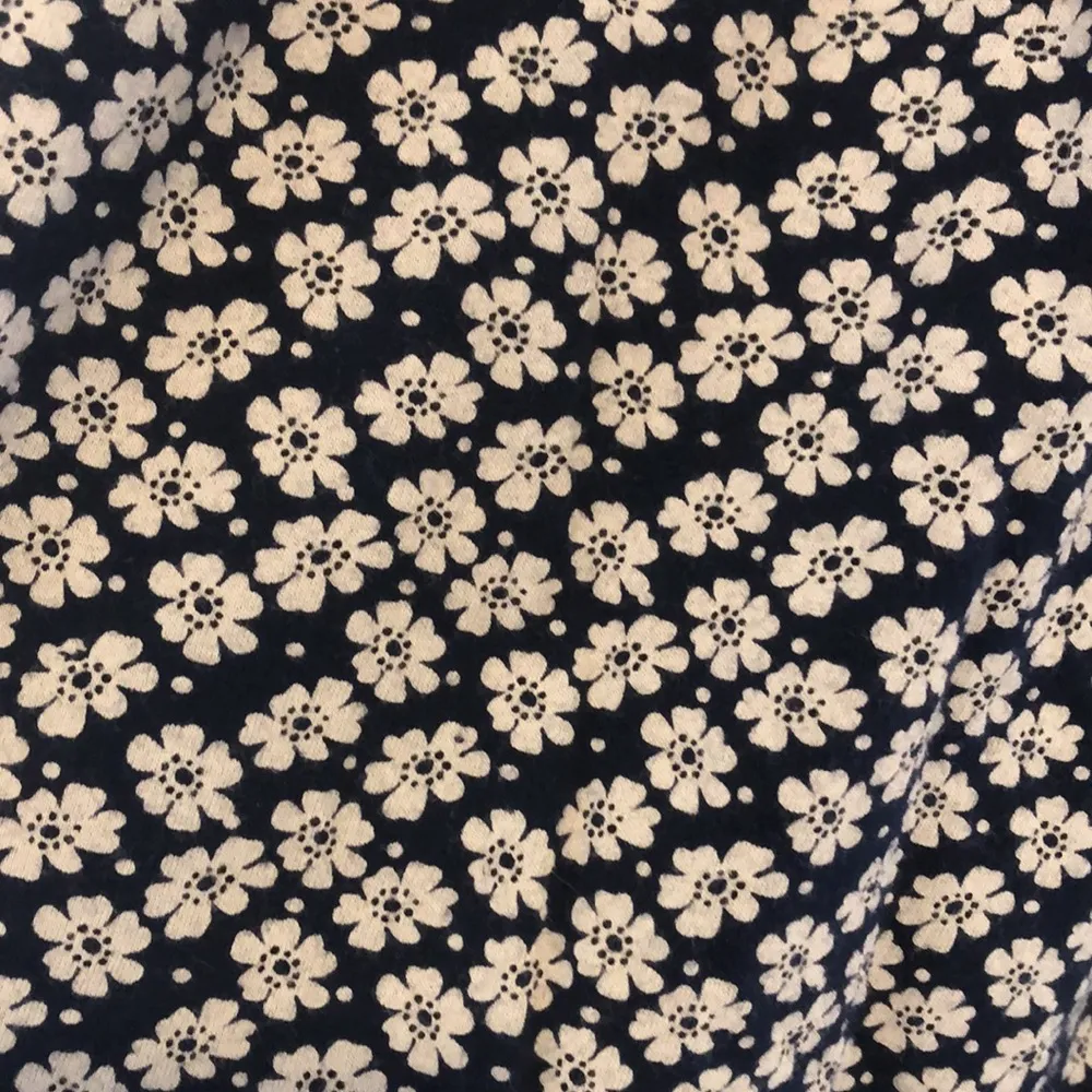 🎉4 for $20 Aerie medium navy and white spaghetti strap tank - Image 2