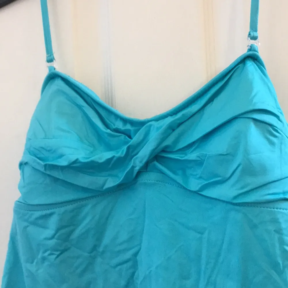 FINAL MARKDOWN Ladies mossimo swimsuit top small - Image 2