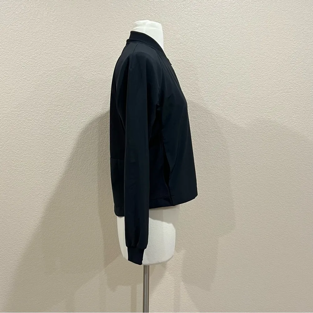 Nike  Black Dri Fit Mesh Cropped Jacket Size Medium - Image 9