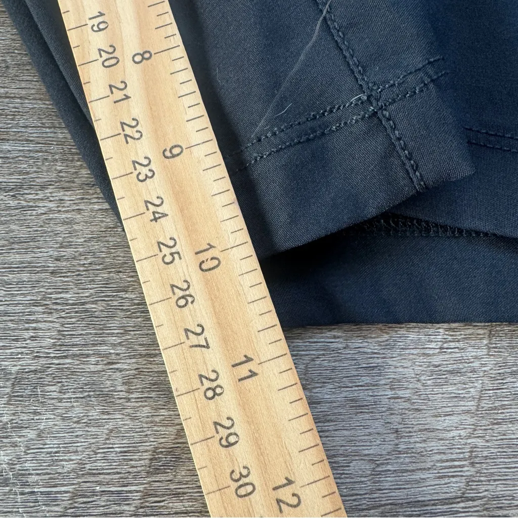 Duluth Trading Co Dry on the Fly Cargo Shorts Black Womens Size 18W Hiking - Image 4