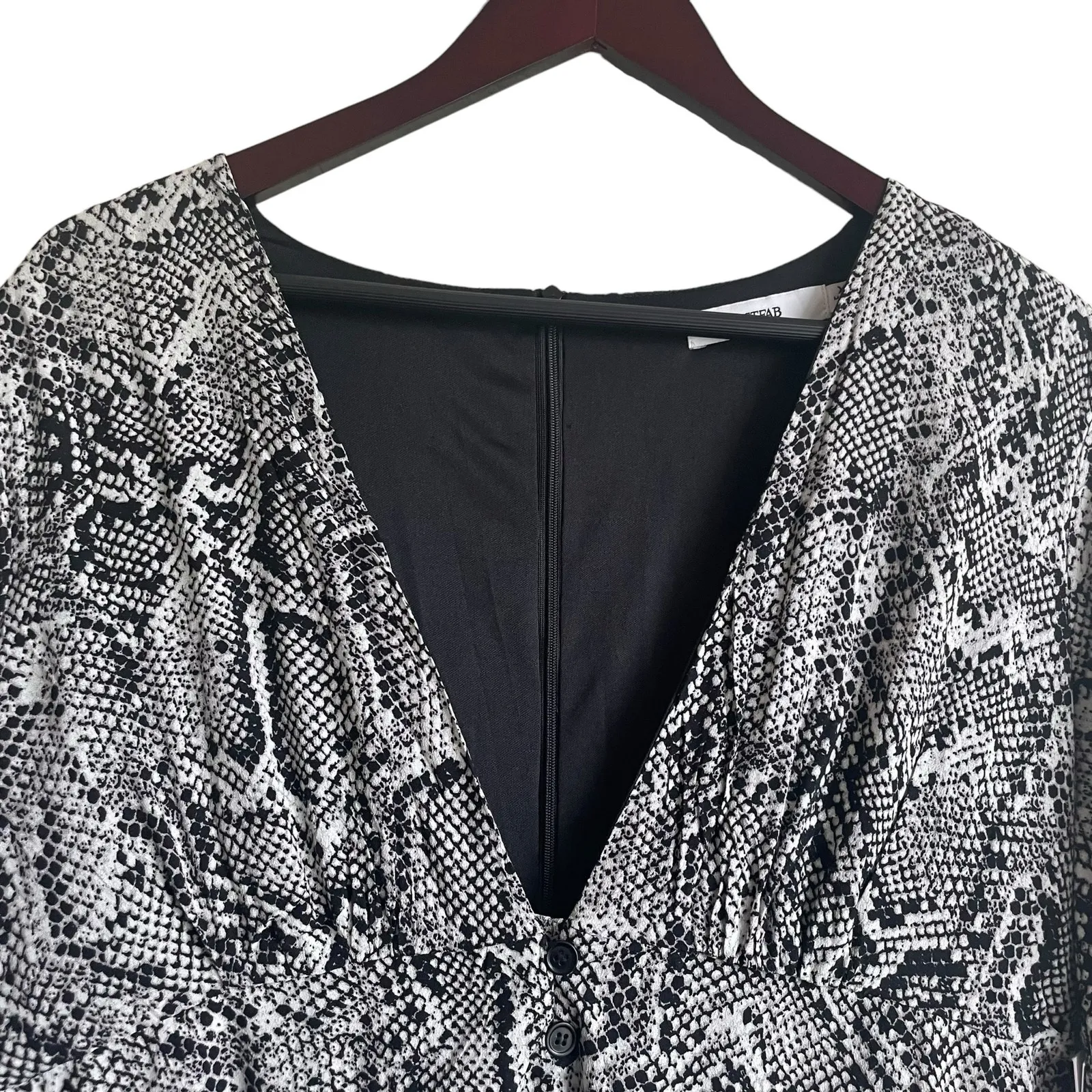 JustFab Women Sheath Dress XL Black Reptile Print Tie Sleeve Ruffle Hem NEW‎ - Image 12