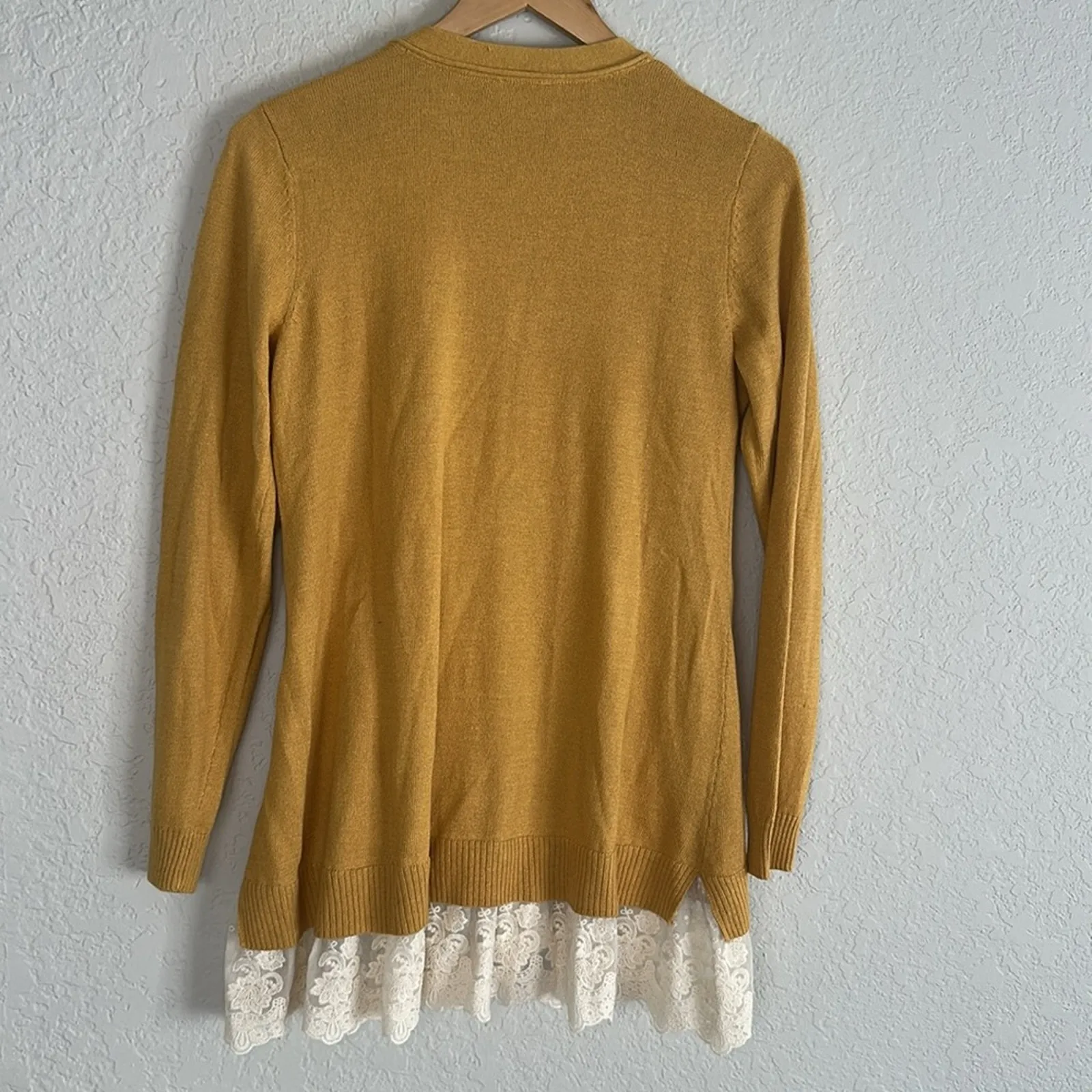 LOGO Lori Goldstein Cardigan Sweater Lace Trim Cottage Mustard Gold Pockets Fall - Image 3
