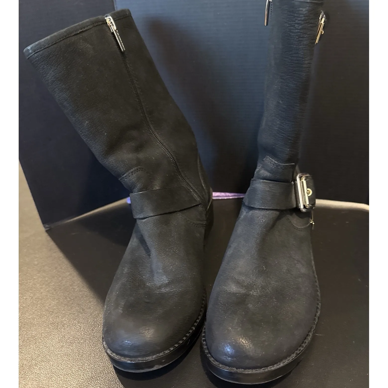 Vince Camuto Womens 8.5 Windy Moto Boots Black‎ Leather Gold Buckles Mid Calf - Image 4