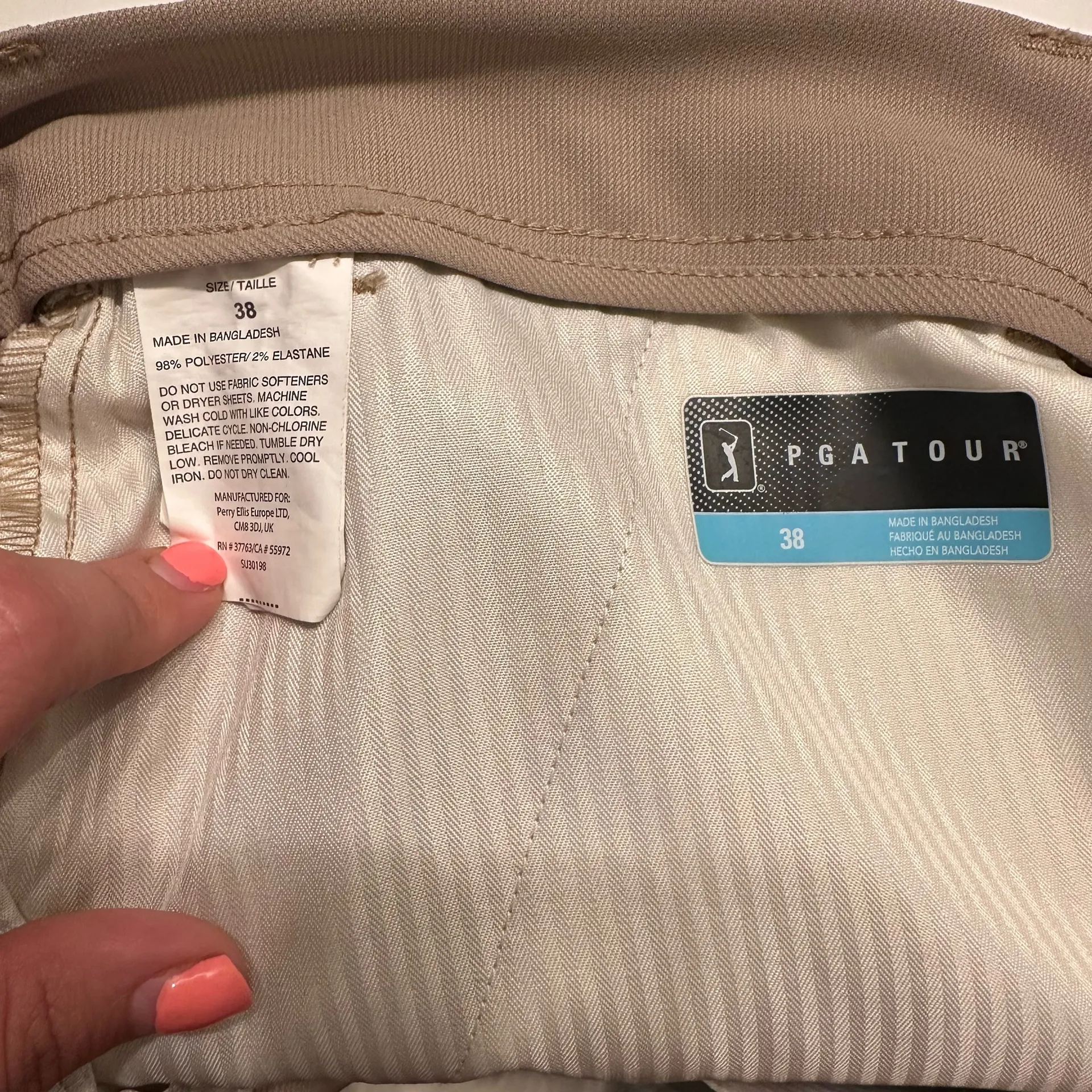 Men’s PGA Tour Tan Golf Shorts Size 38 - Image 5