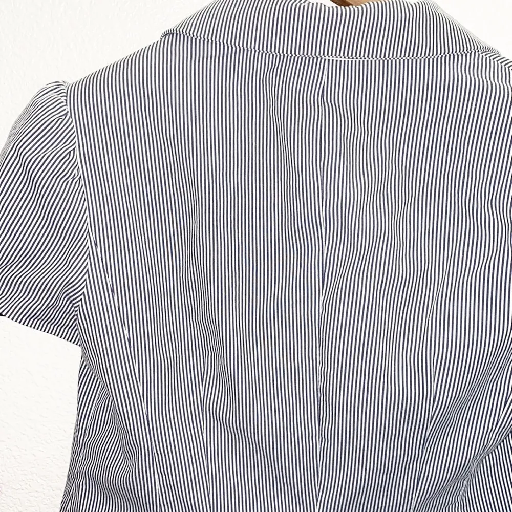 Grace Elements Shirt Sleeve Pin Striped Blazer - Image 10