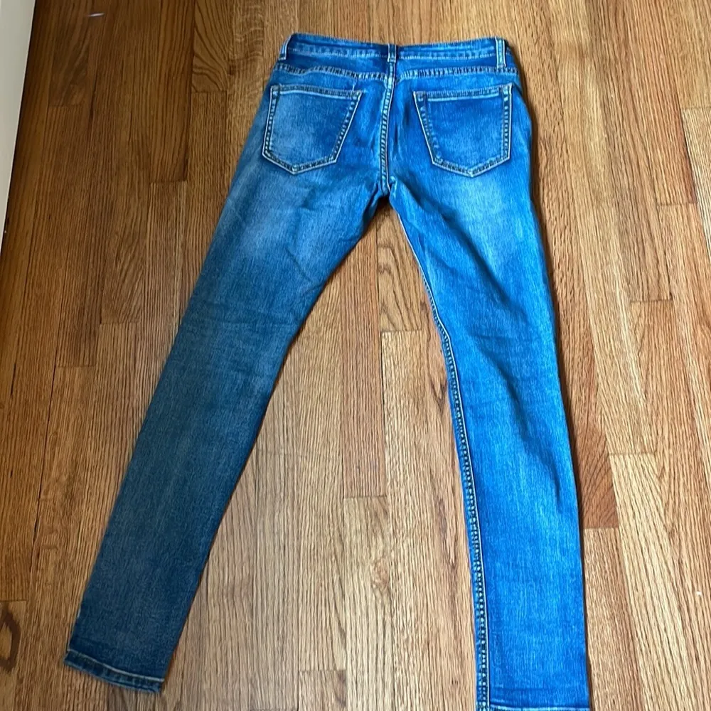Boo-hoo denim jeans, size 6 - Image 4